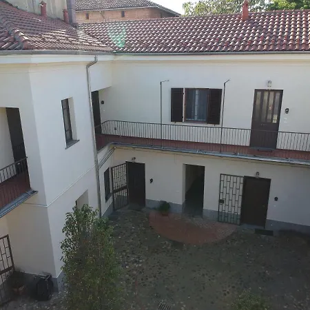 C.A.V. Alloggi Cavour Aparthotel