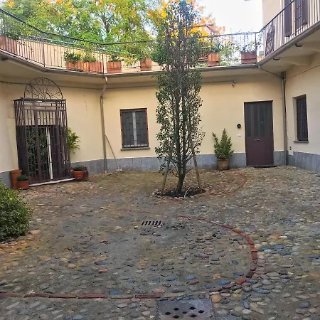 C.A.V. Alloggi Cavour Aparthotel